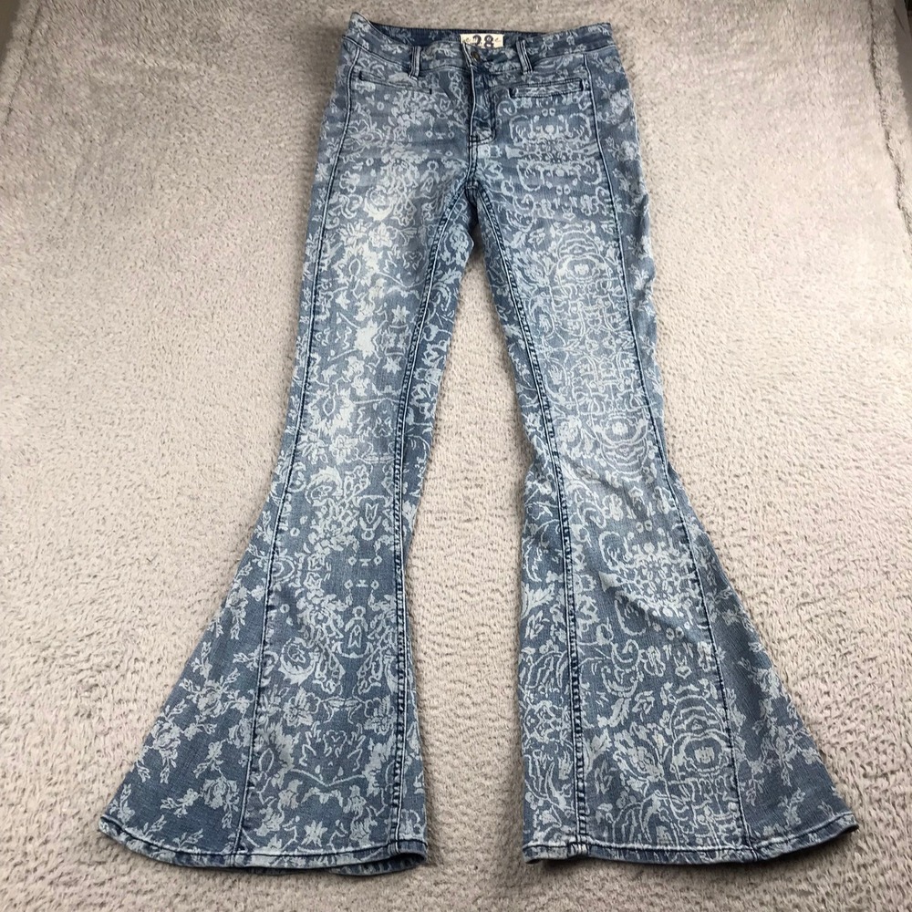 We The Free People Dream Lovers Flare Jeans Womens 28 Cottagecore Floral Denim